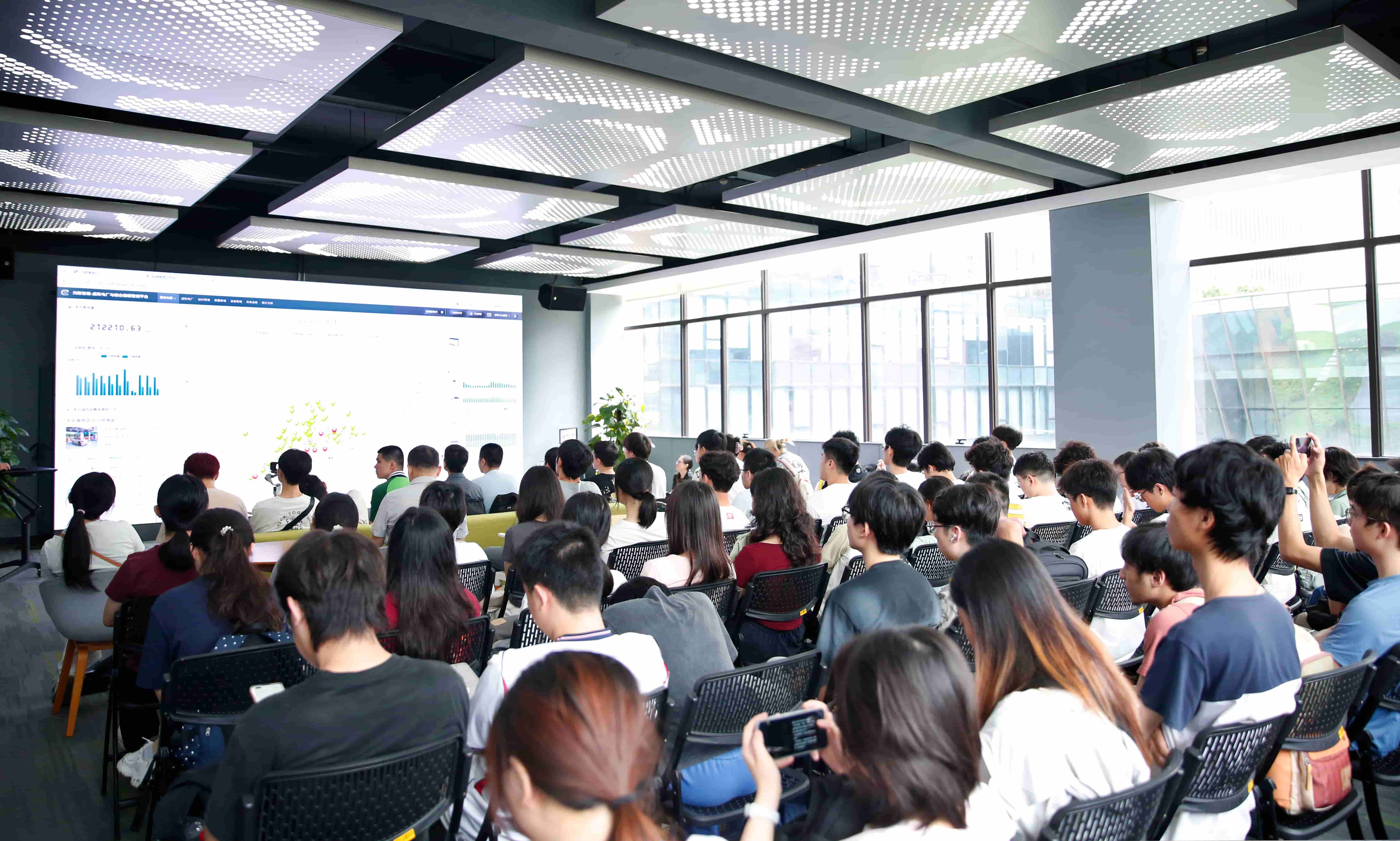 深化校企協同創新，賦能新型電力系統建設丨華南理工大學師生走進智光電氣開展產學研交流活動